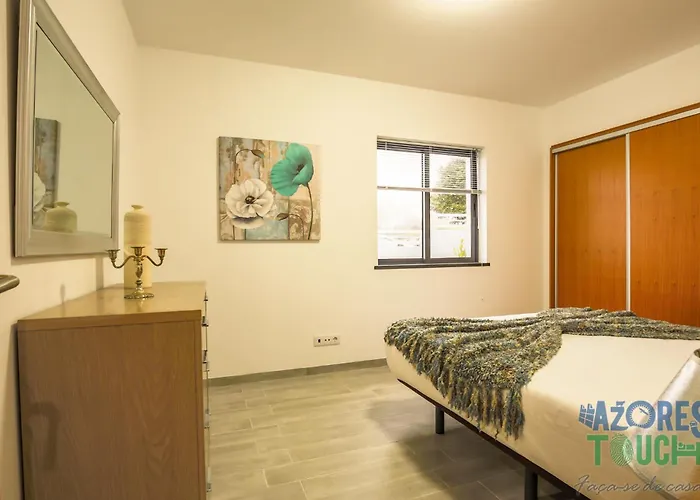 Silver Gate * Cinco Ribeiras