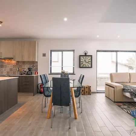 Silver Gate Apartament *