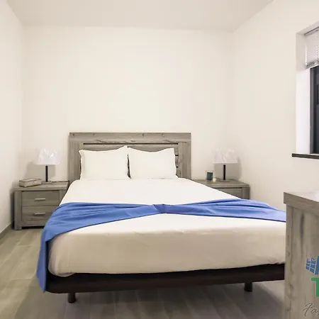 Silver Gate * Cinco Ribeiras